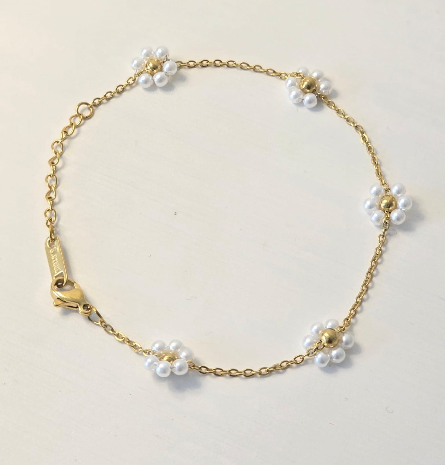 Floral Pearl Bracelet