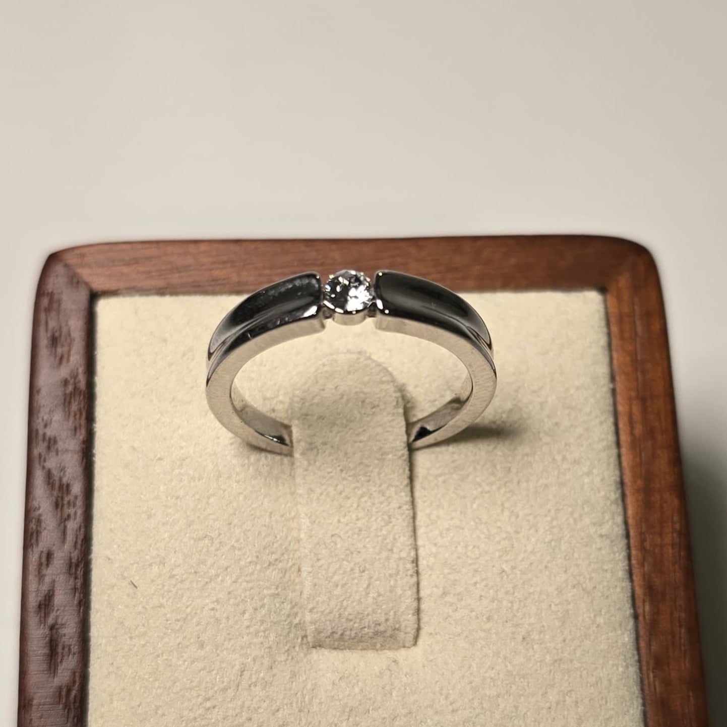 Simplicity Ring β Silver and Crystal