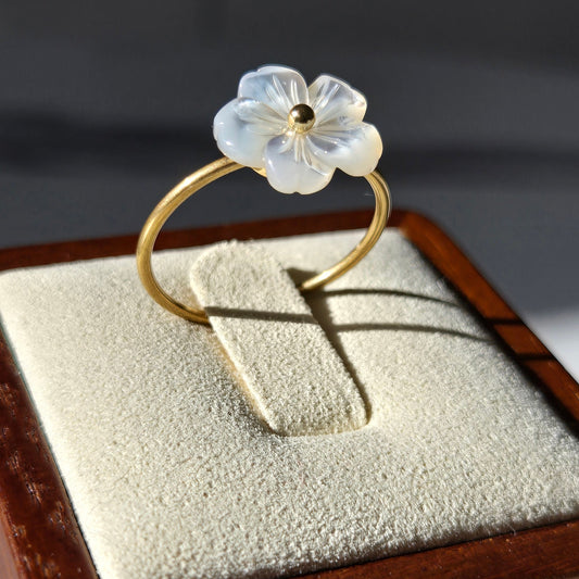 Gold Floral Shell Ring