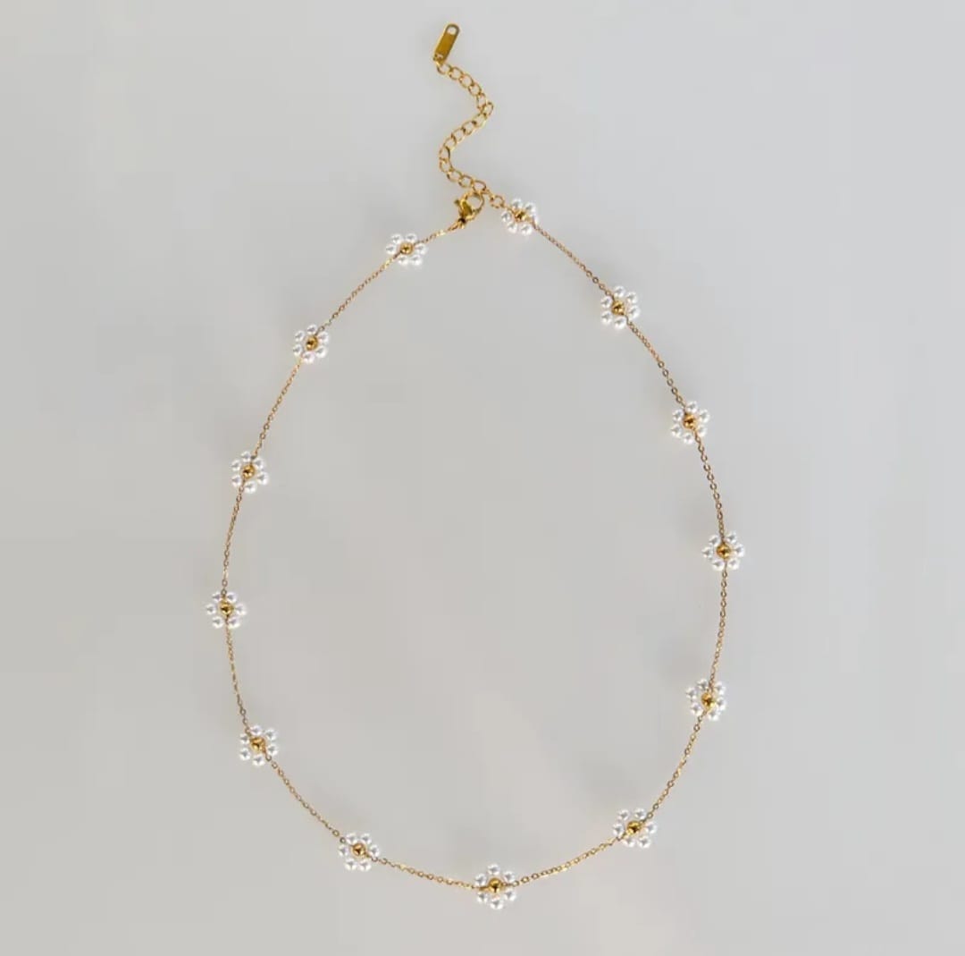 Floral Pearl Necklace
