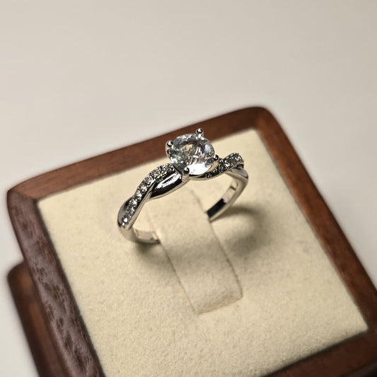 Eleanor Ring – Silver and Crystal