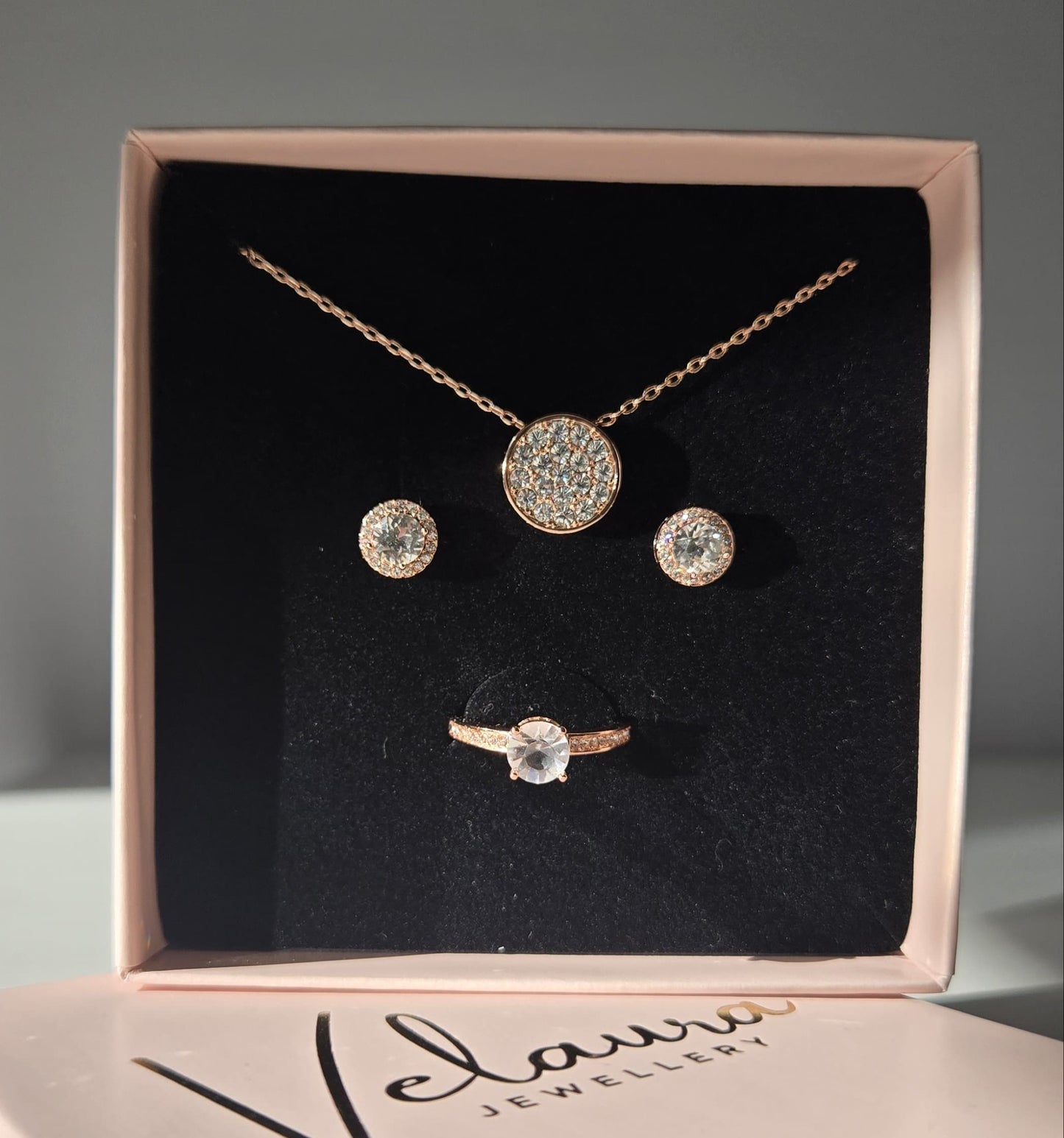Rose Gold Crystal Jewelry Set – Pendant, Earrings & Ring